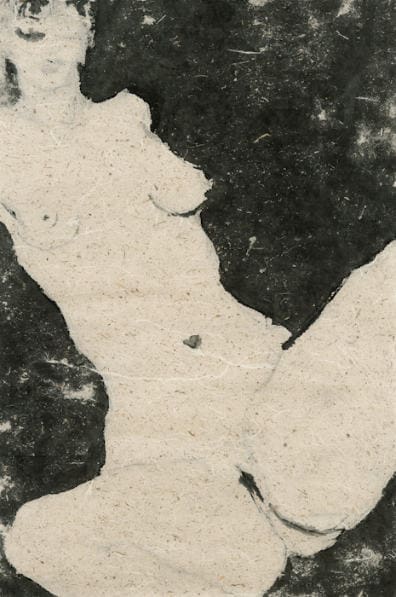 Charcoal and ink drawing by Sophie Sainrapt, naked woman